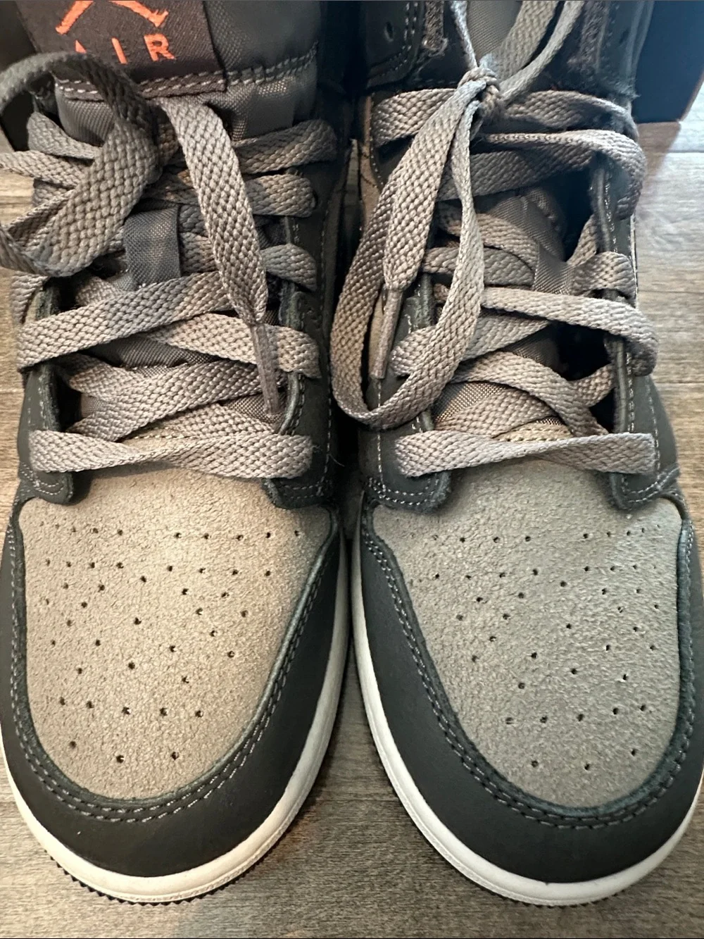 Kids Nike Air Jordan, Mid SE BG size 6.5 Night Stadium/Black Stase Inuit